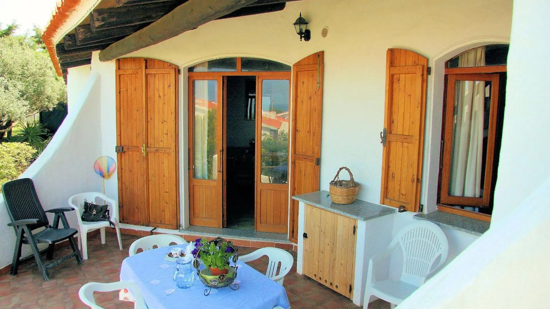 Ferienhaus In La Ciaccia Mit Moeblierter Terrasse Valledoria  Italien